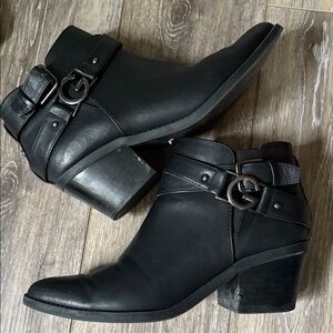 Guess Black Leather Ankle Boots 7M